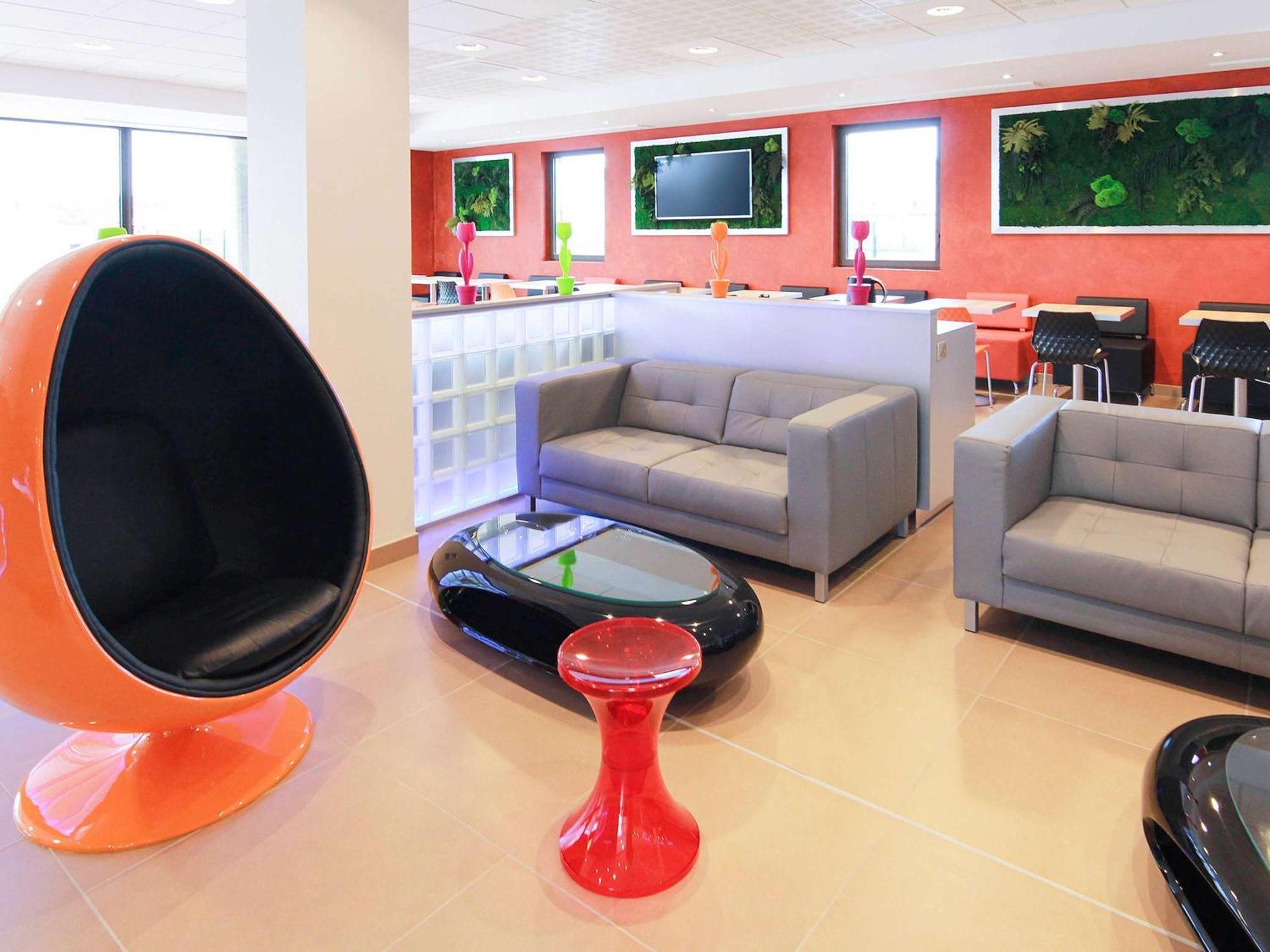Ibis Styles Flers Hotel Exterior photo